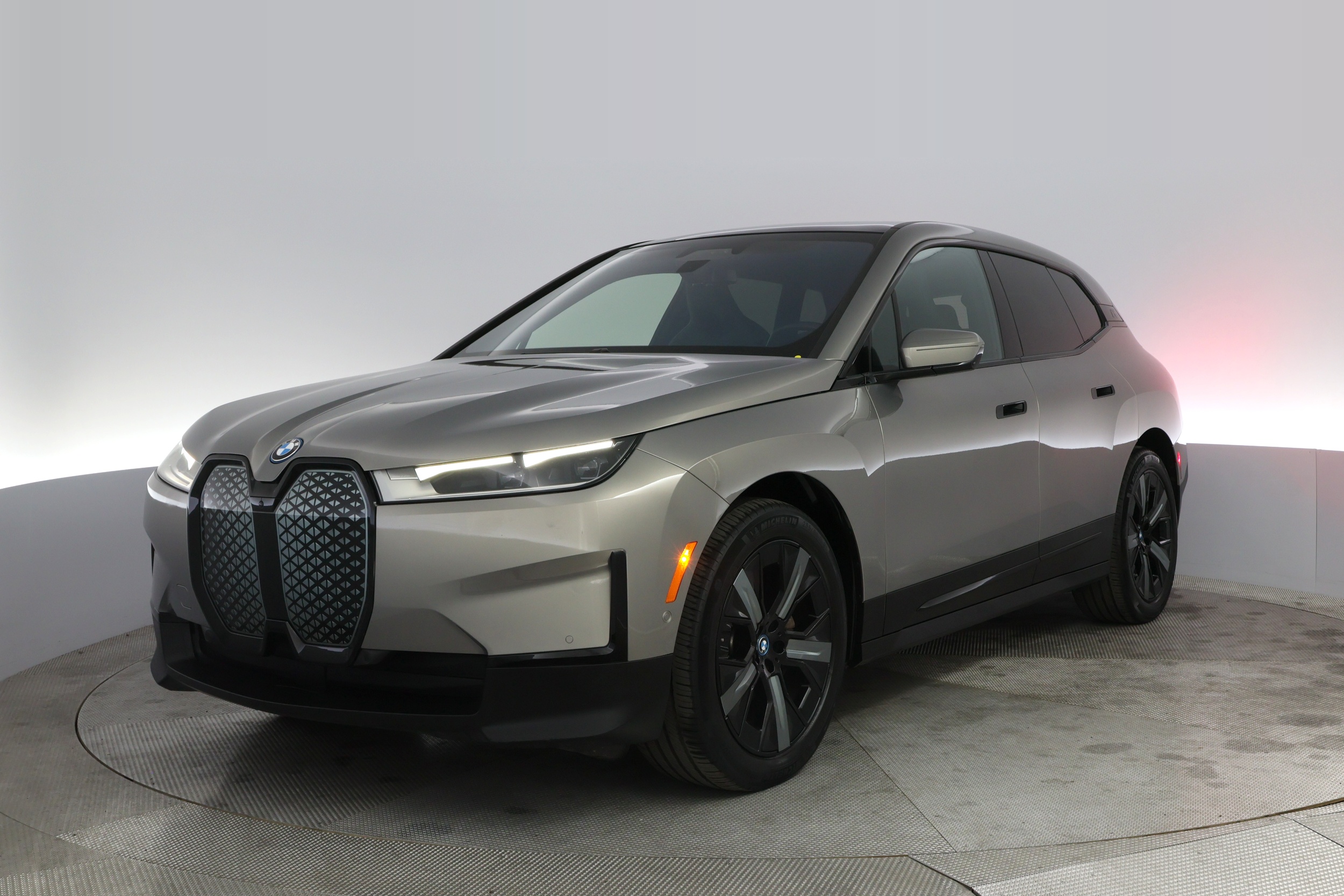 2022 BMW iX