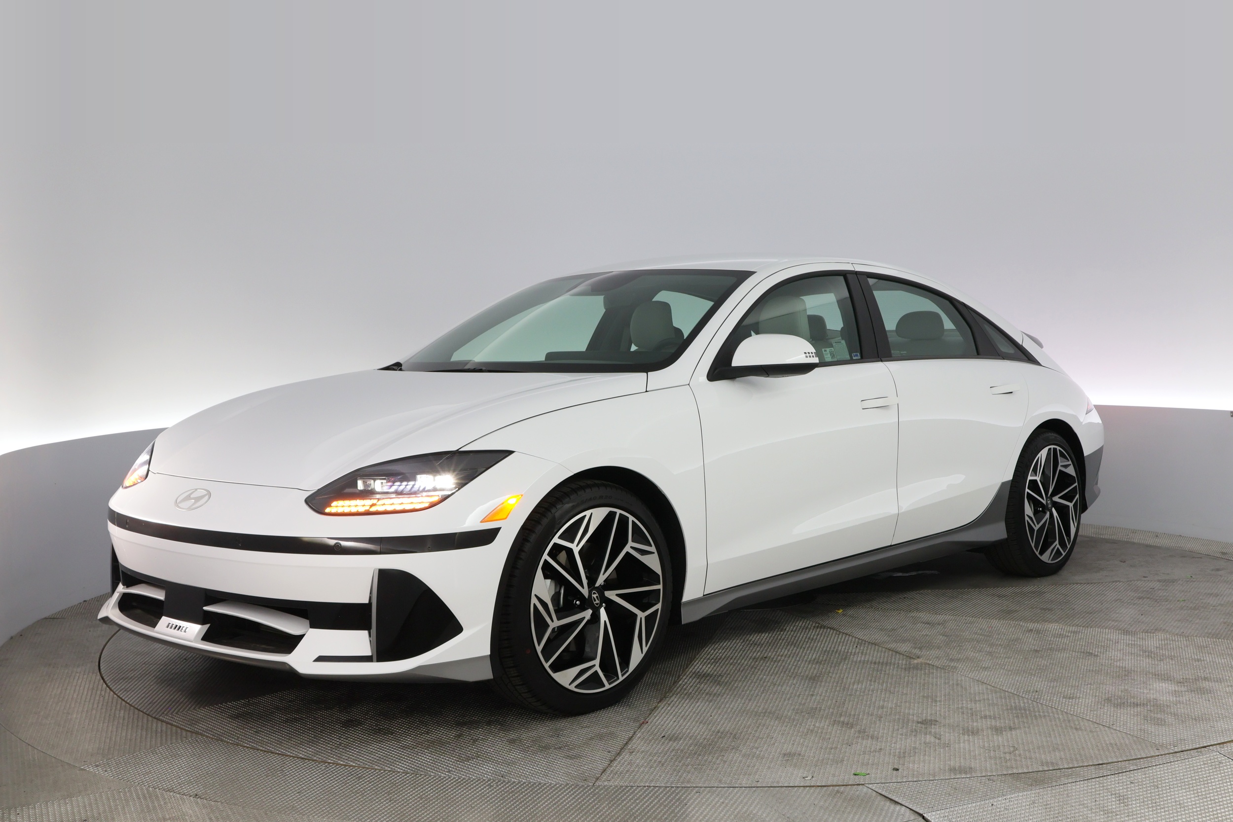 2024 Hyundai IONIQ 6