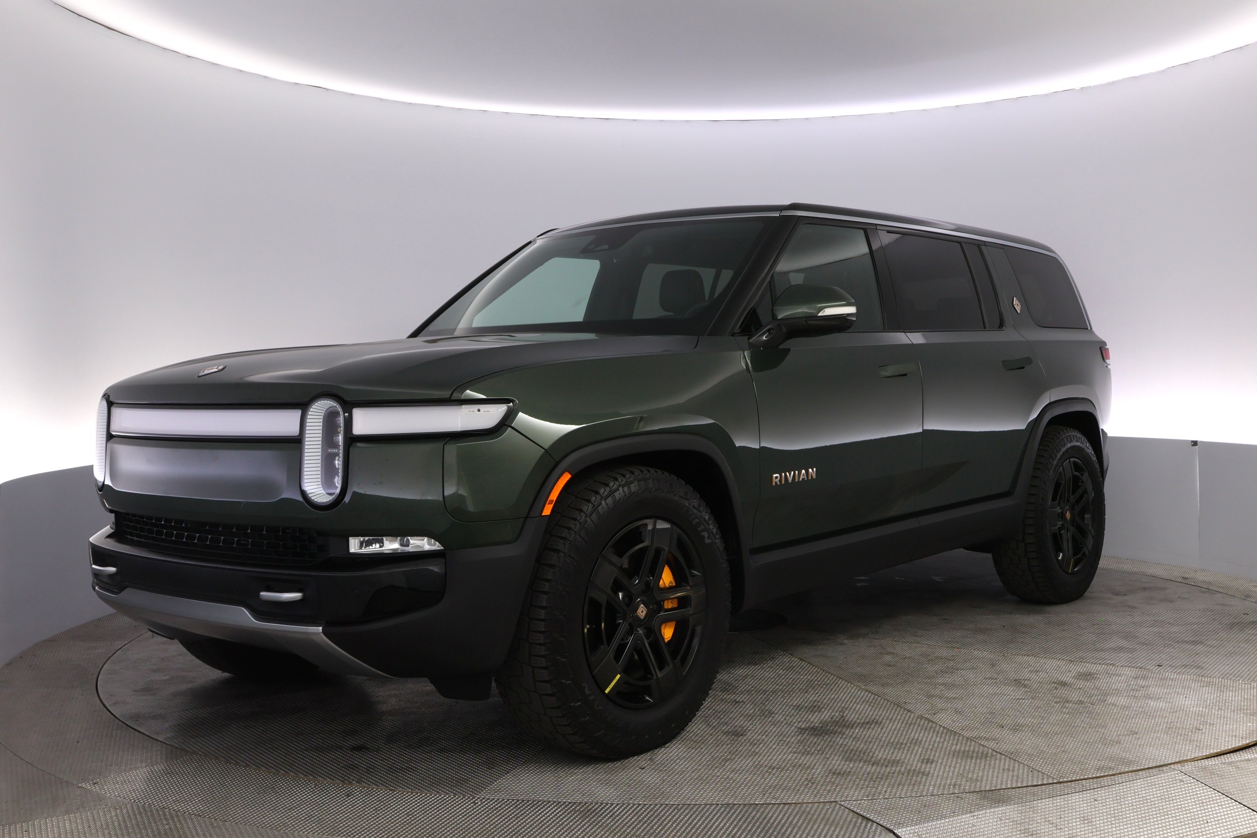 2023 Rivian R1S