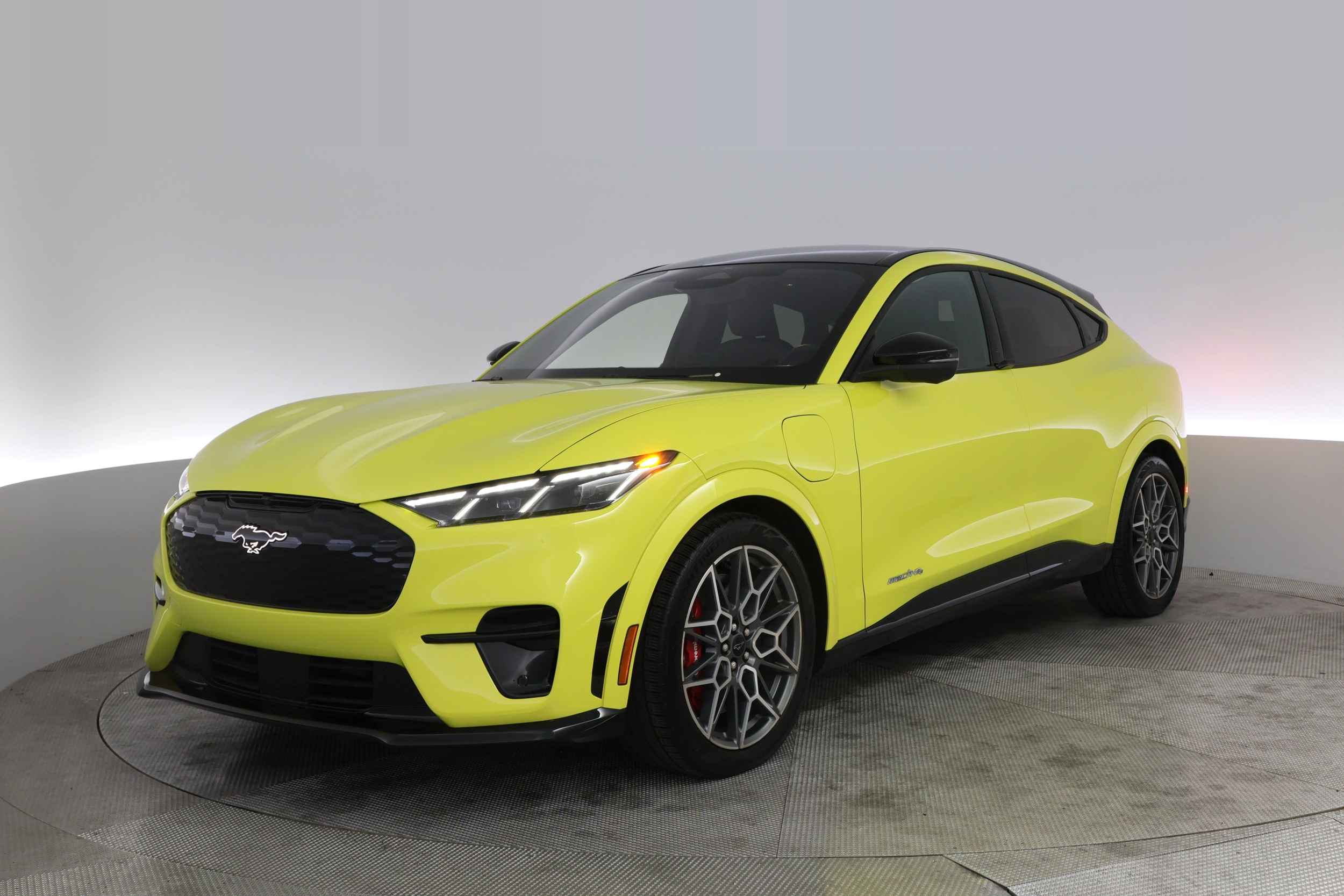 2025 Ford Mustang Mach-E