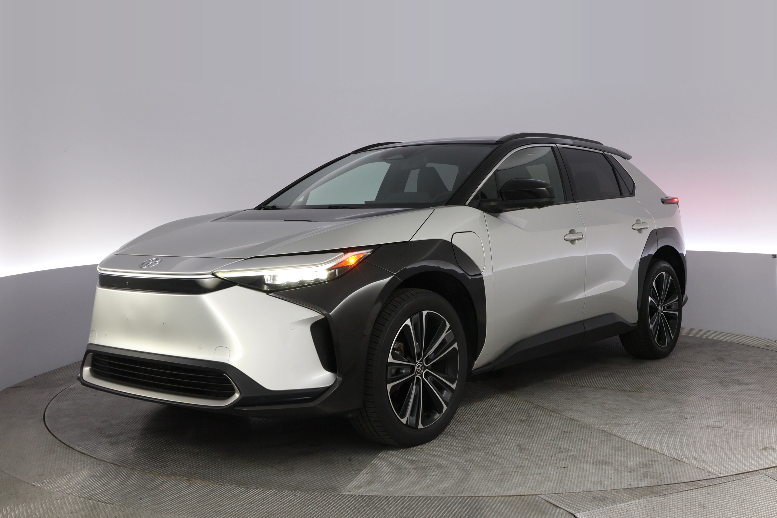 2023 Toyota bZ4X