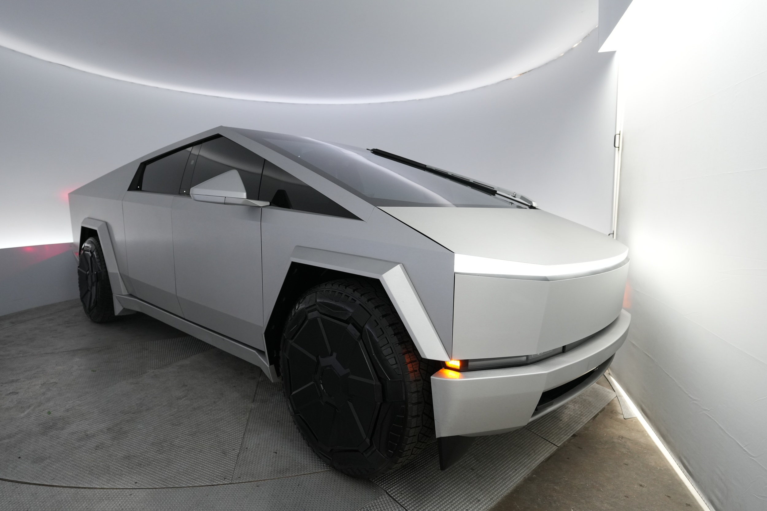 2024 Tesla Cybertruck