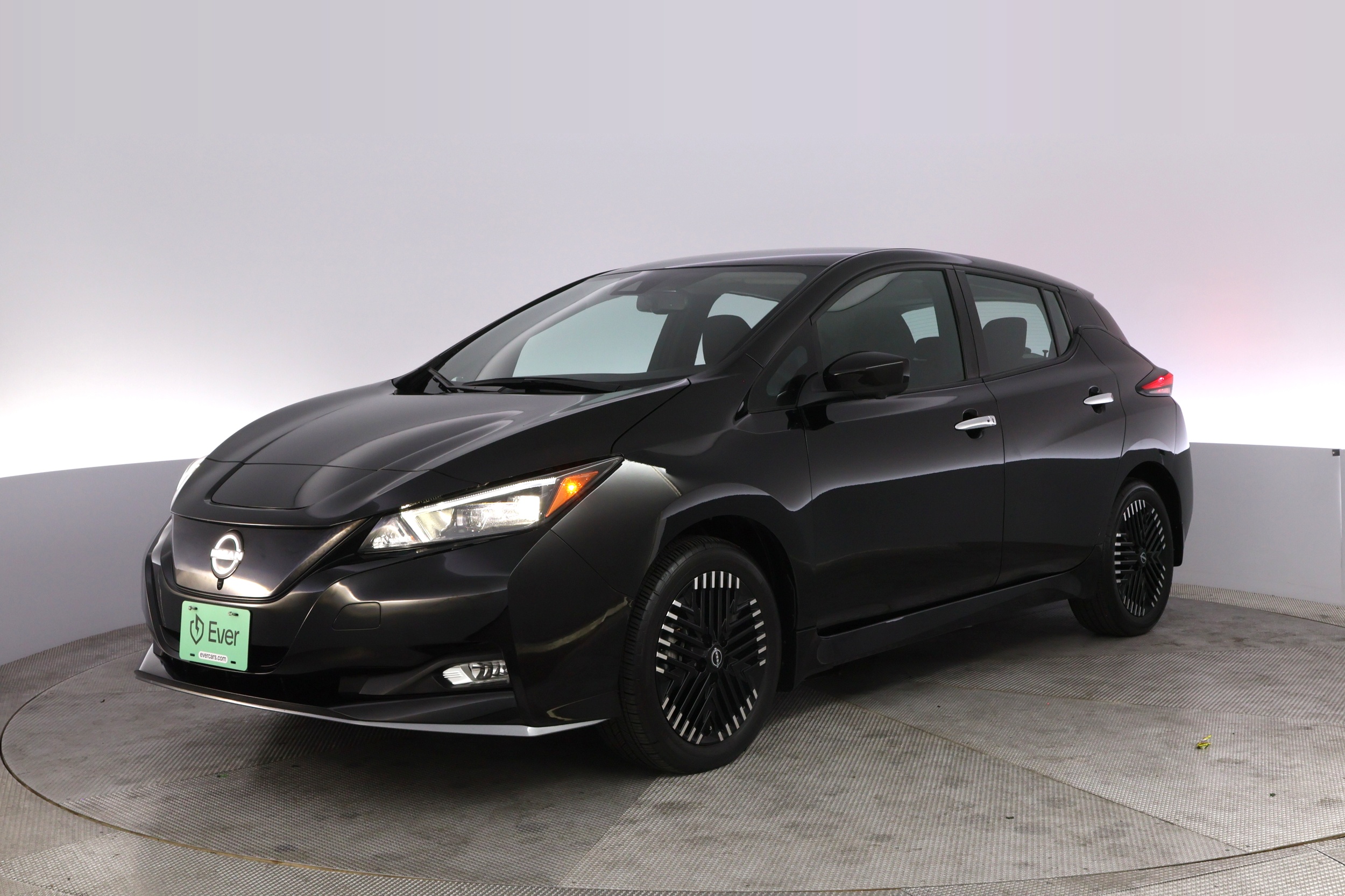 2024 Nissan LEAF