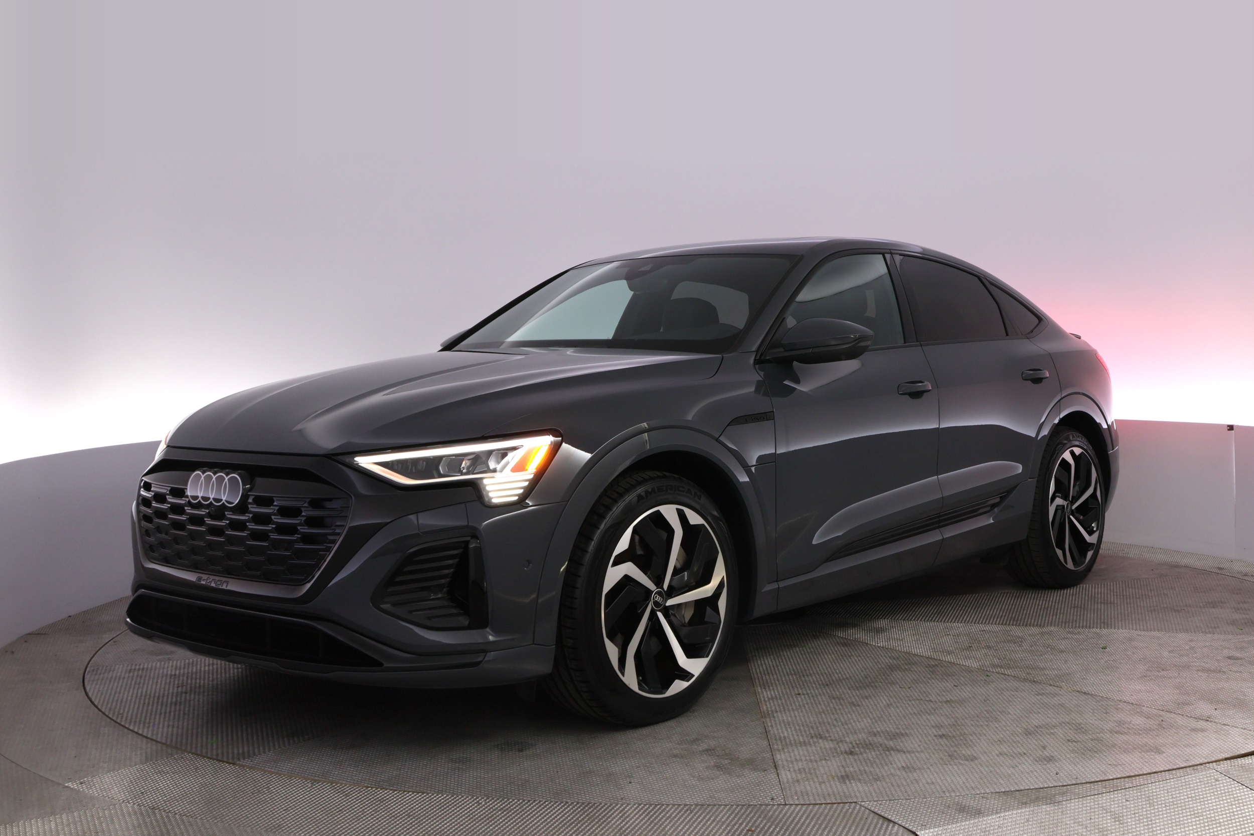 2024 Audi Q8 e-tron