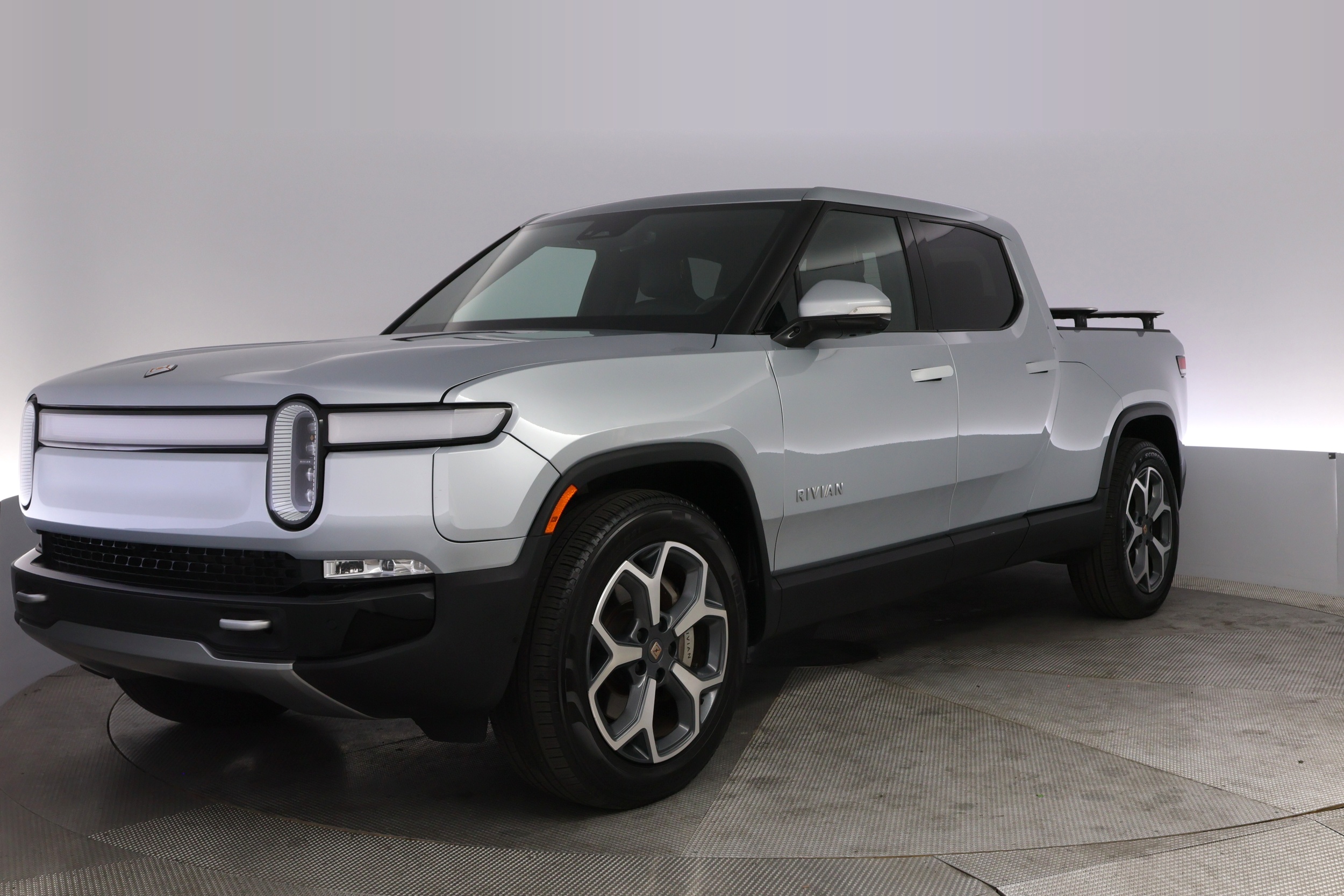 2024 Rivian R1T