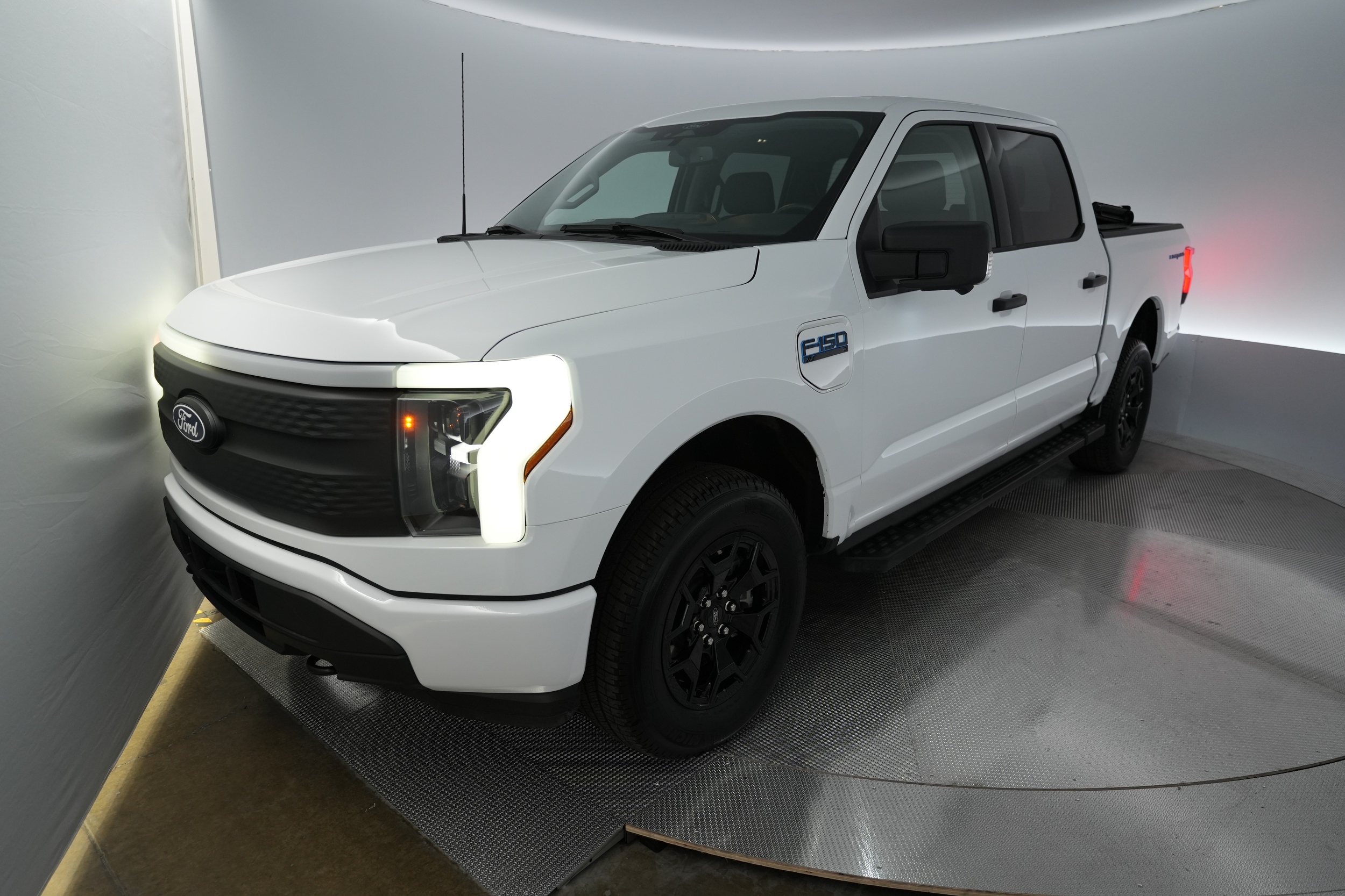 2025 Ford F-150 Lightning