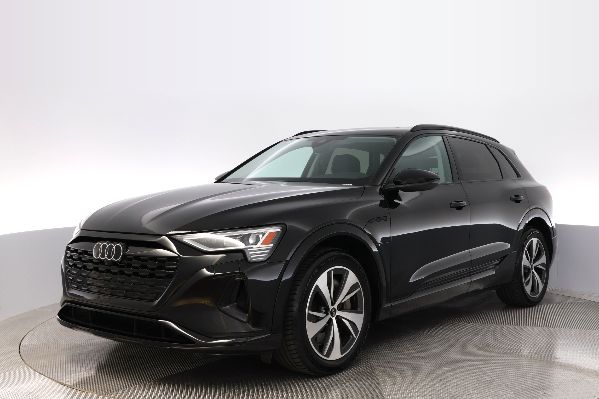 2024 Audi Q8 e-tron