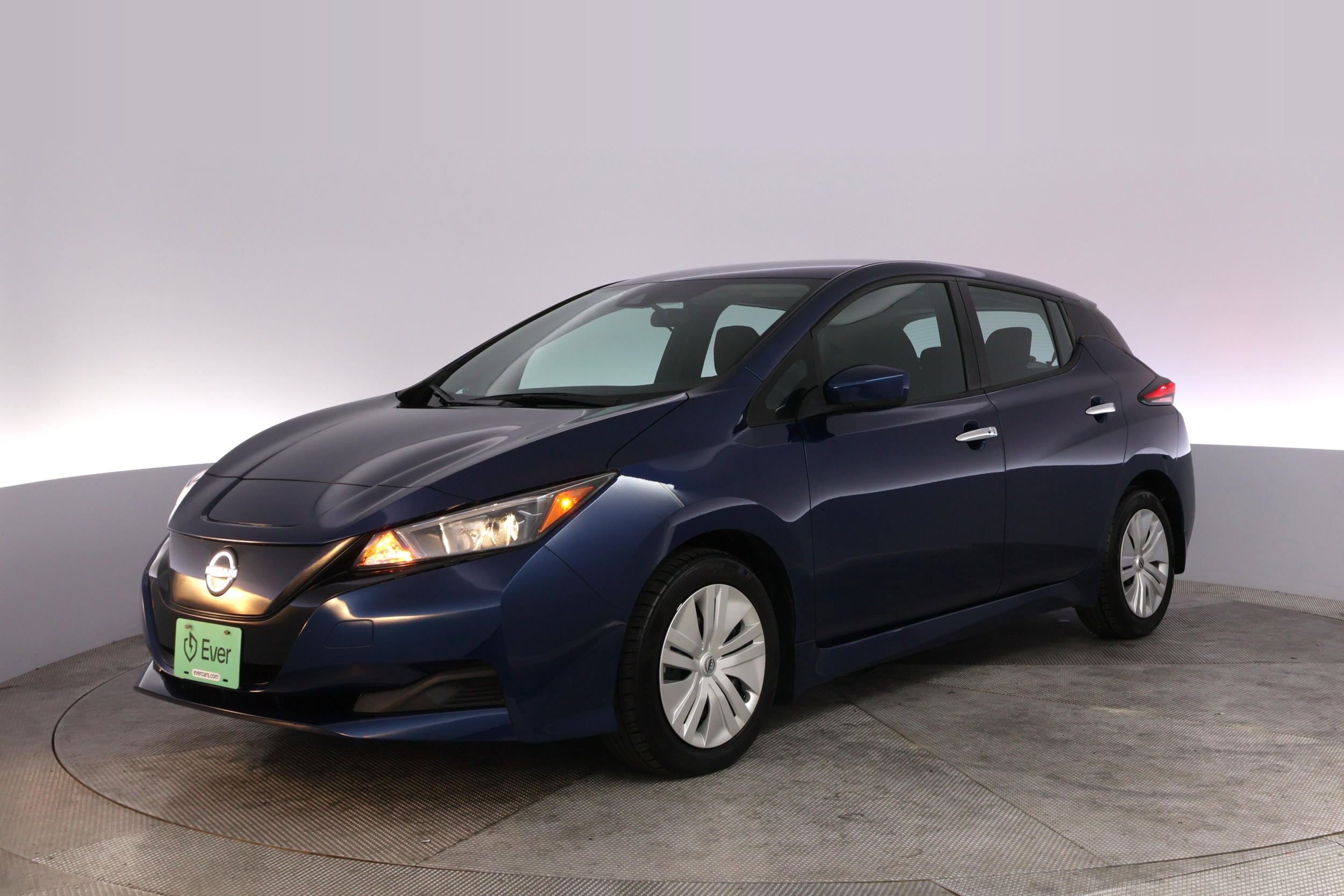 2025 Nissan LEAF