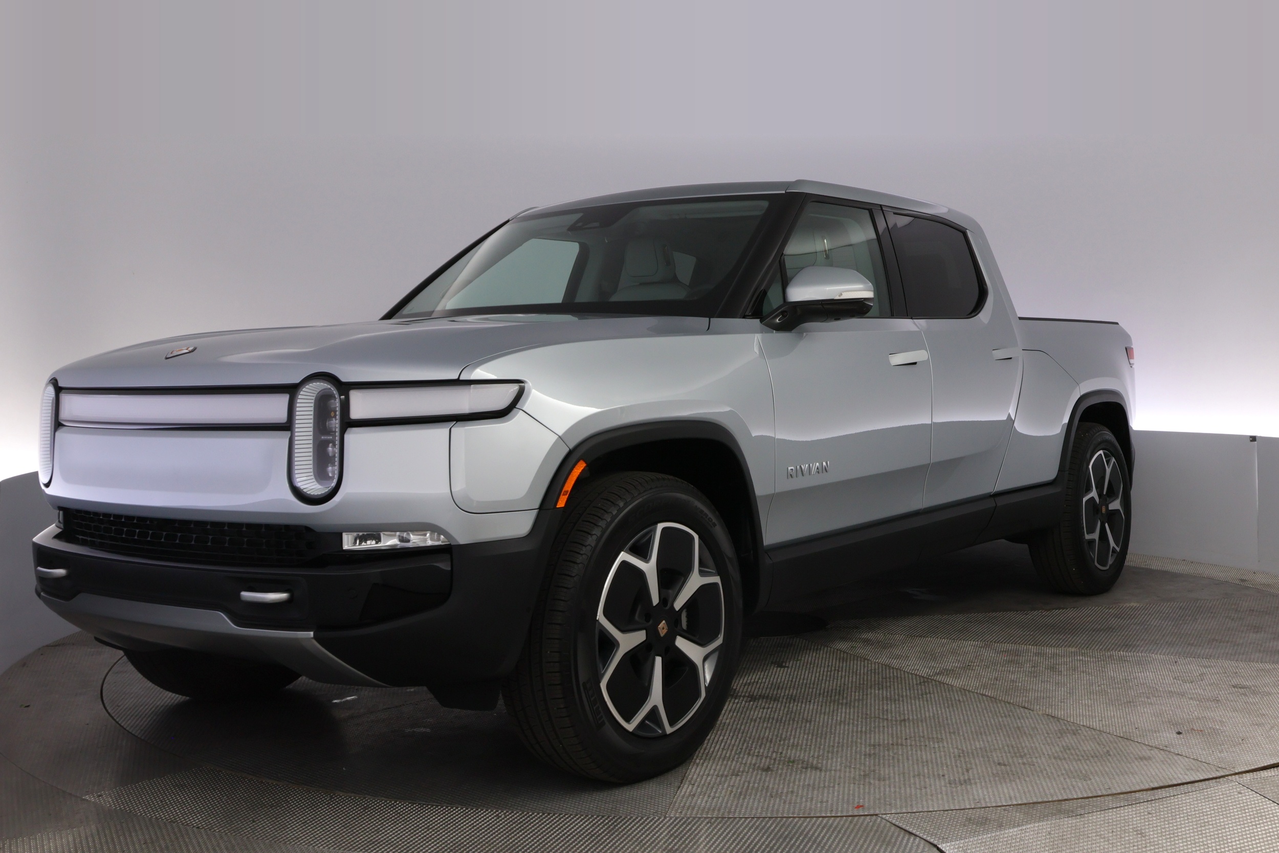 2023 Rivian R1T