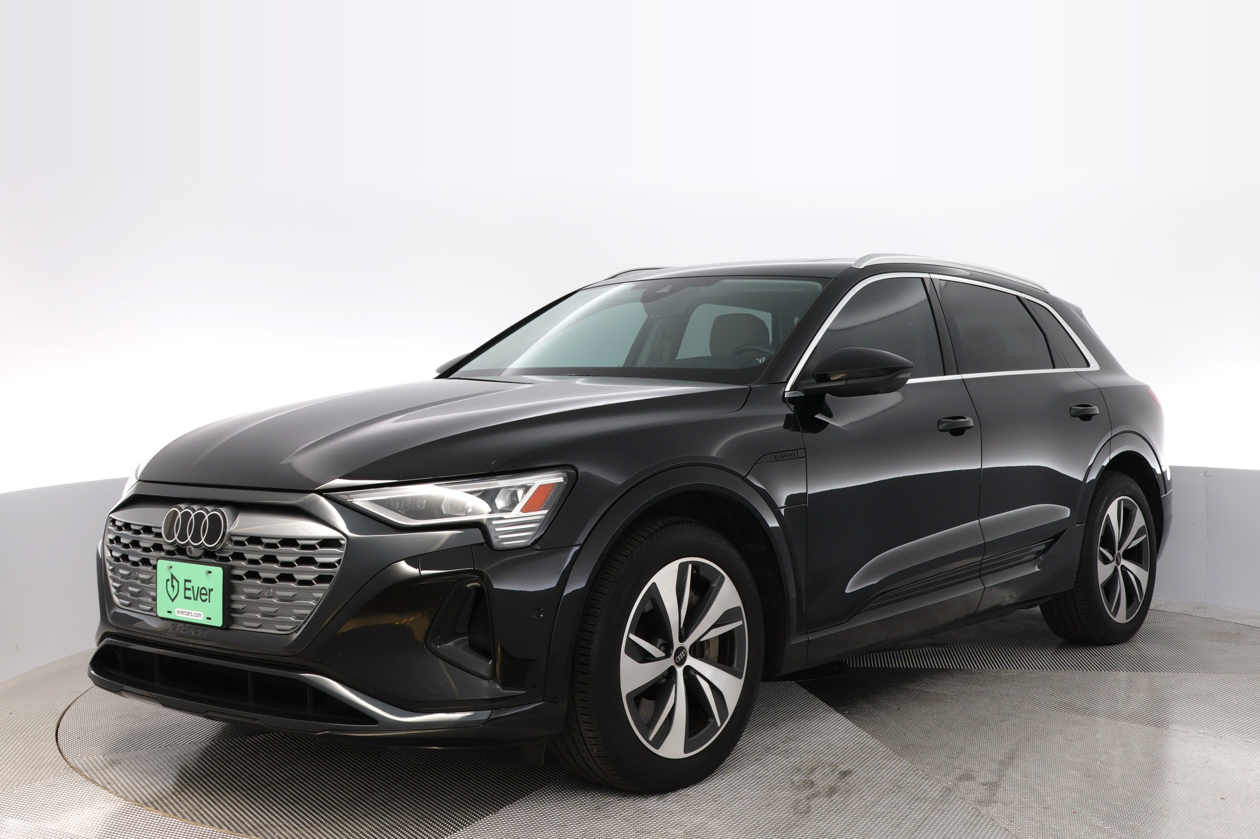 2024 Audi Q8 e-tron