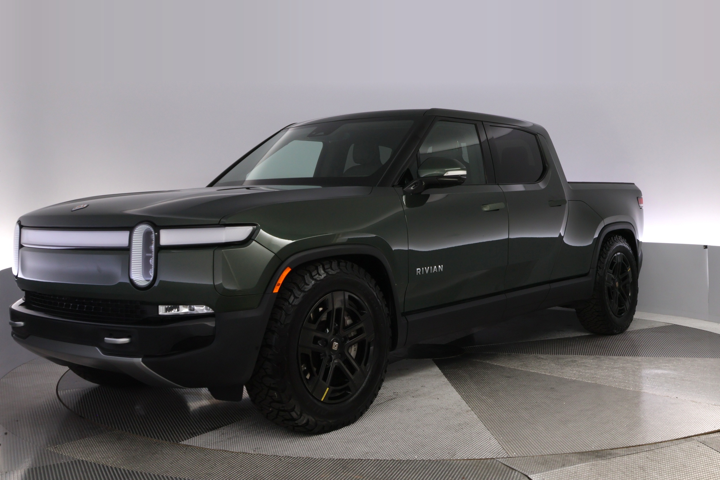 2023 Rivian R1T