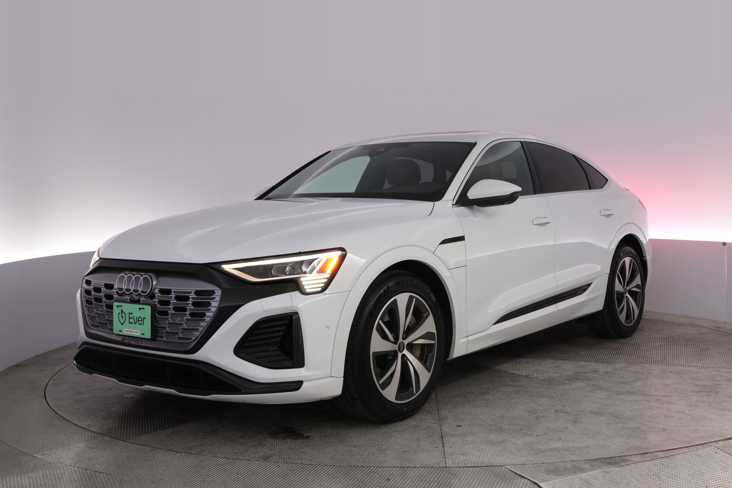 2024 Audi Q8 e-tron
