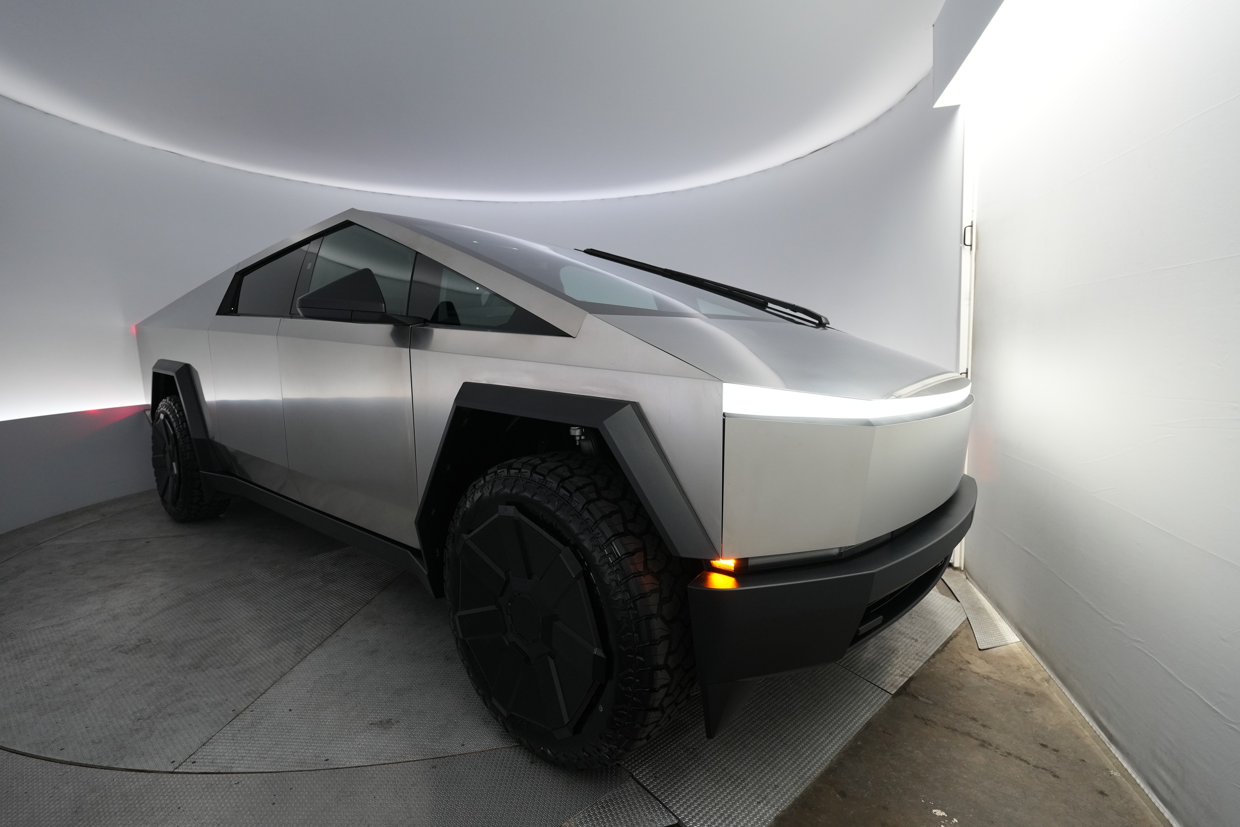 2024 Tesla Cybertruck