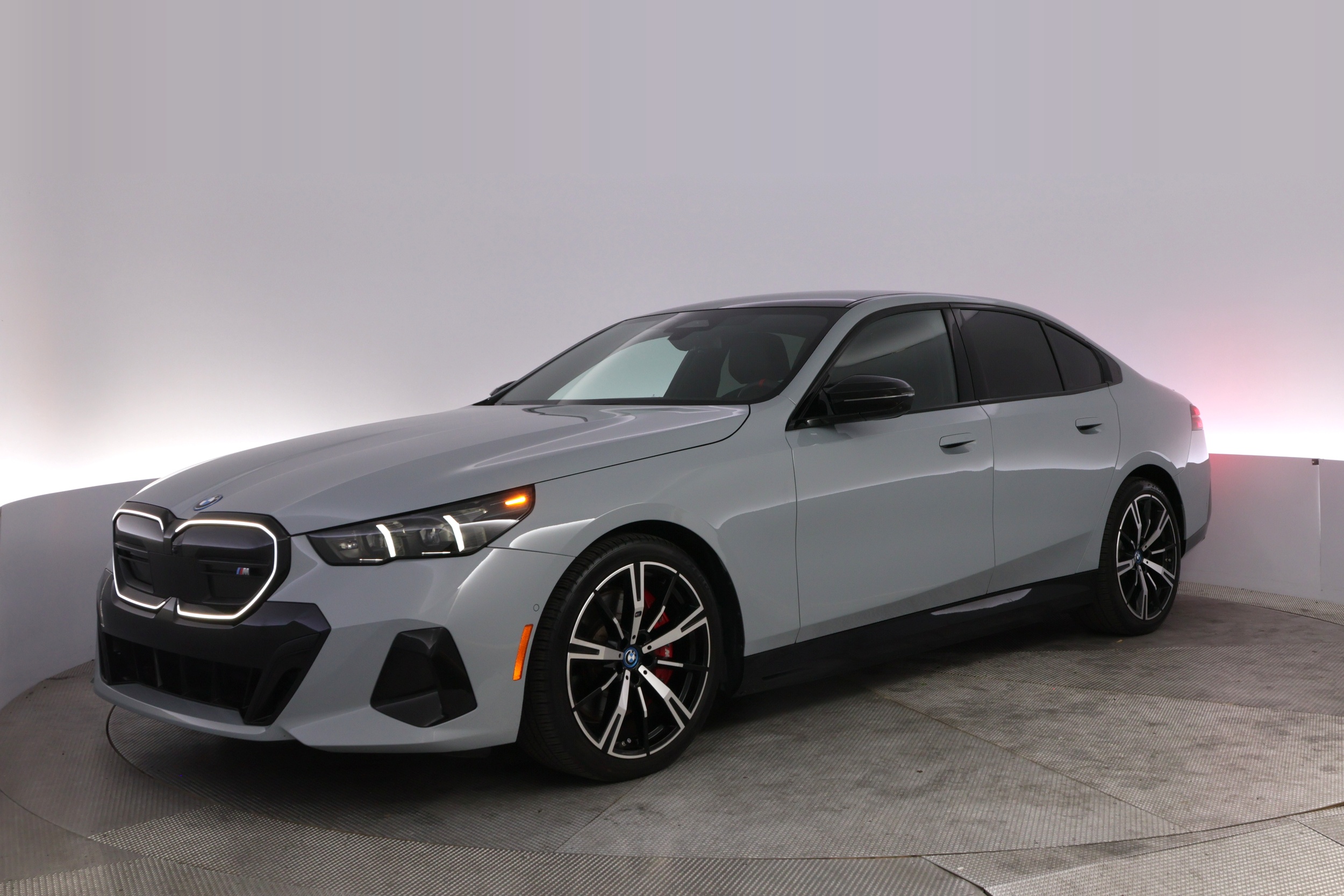 2024 BMW i5