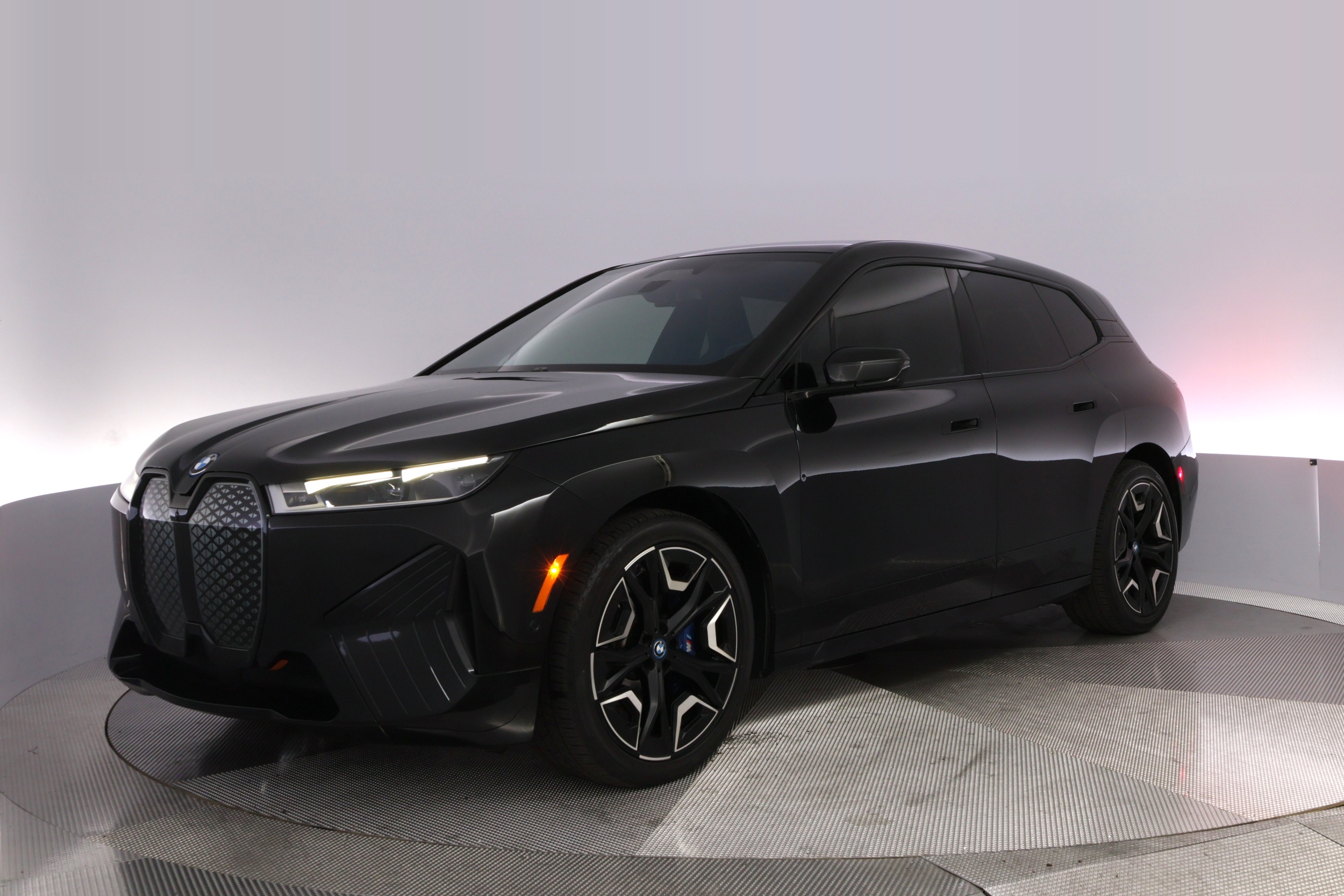 2023 BMW iX