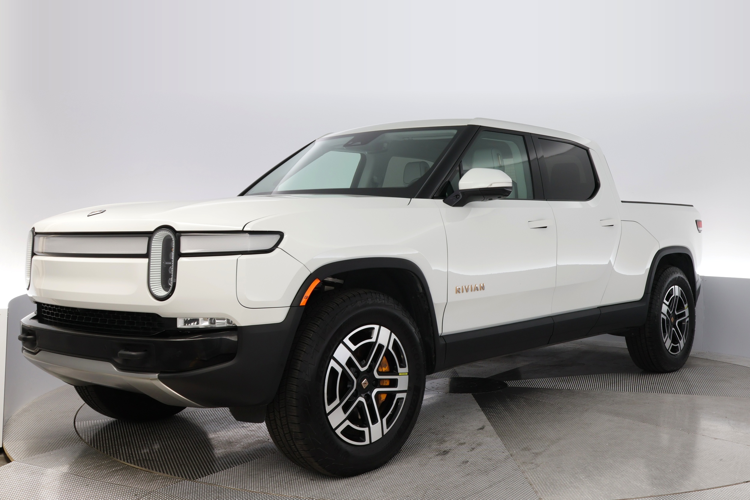2023 Rivian R1T