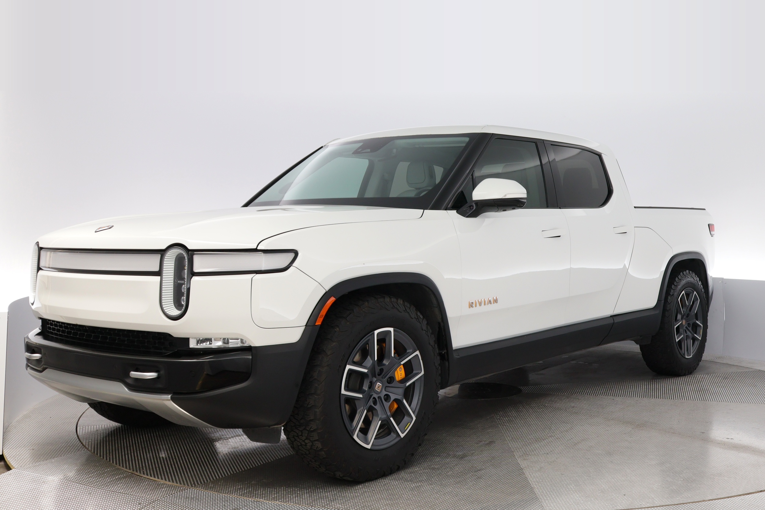 2022 Rivian R1T
