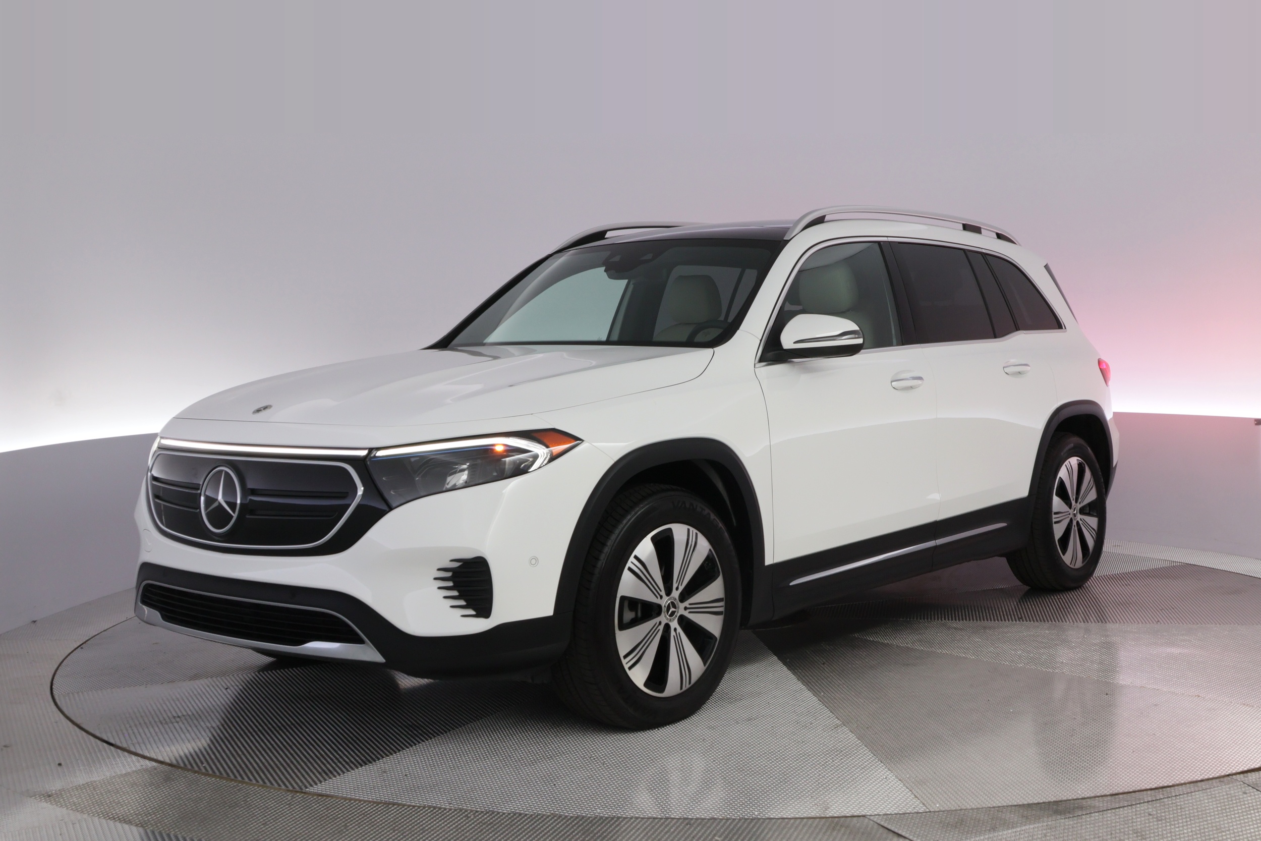 2023 Mercedes-Benz EQB