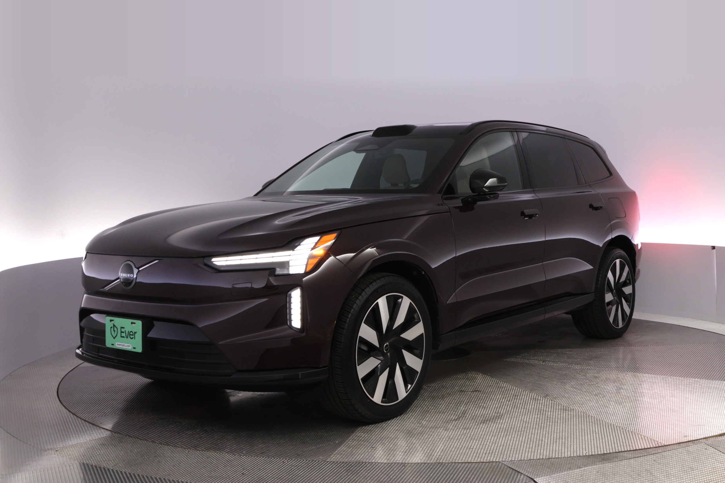 2025 Volvo EX90