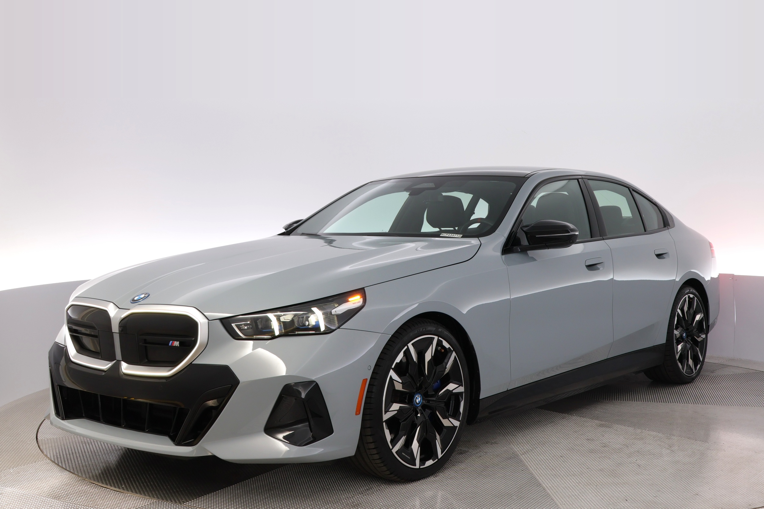2024 BMW i5