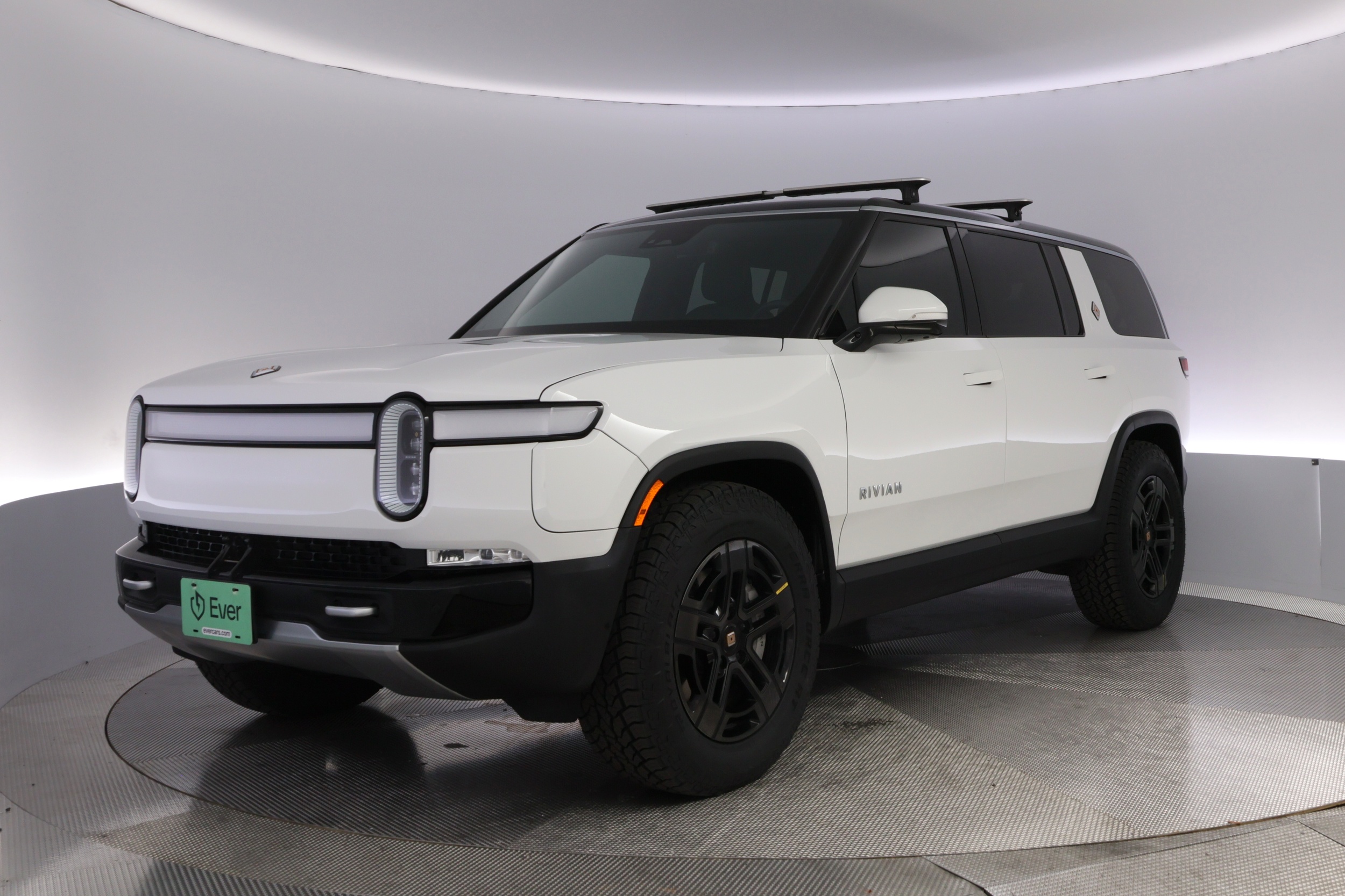 2023 Rivian R1S