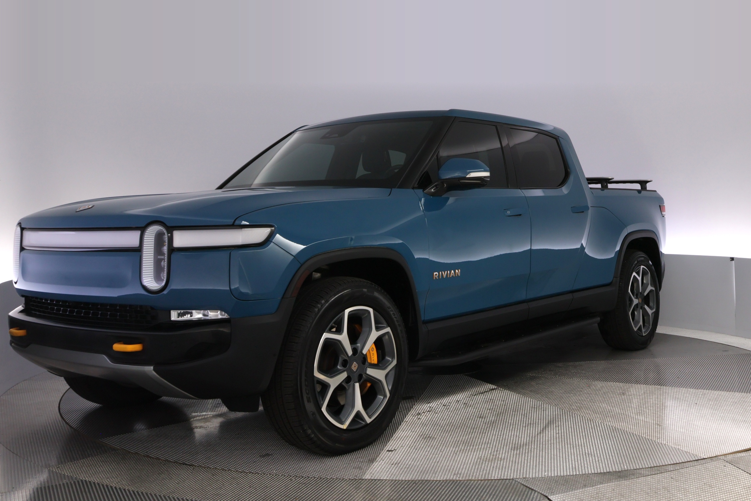 2022 Rivian R1T