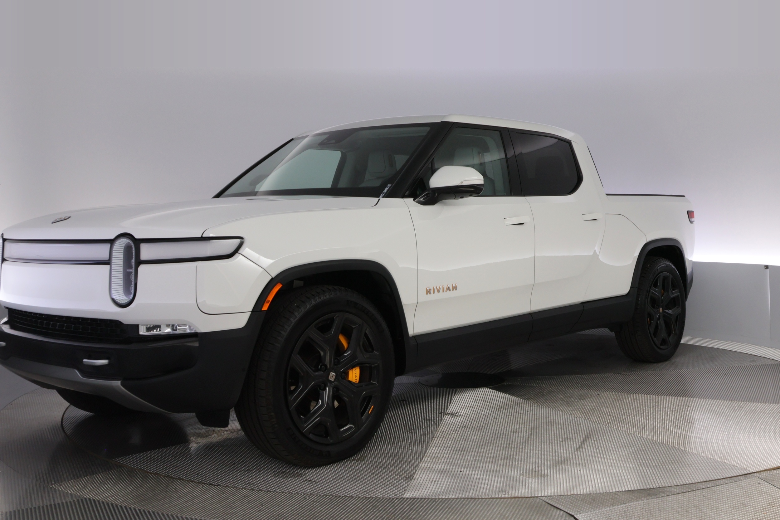 2022 Rivian R1T